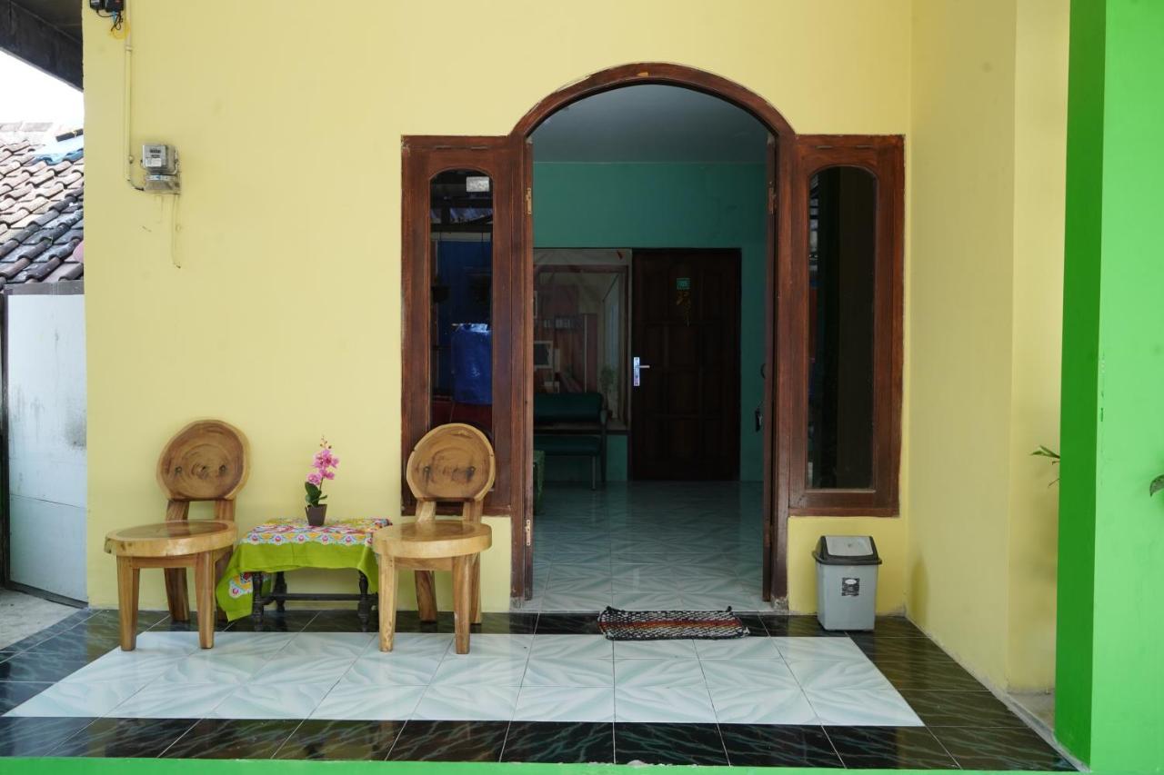 Omah Bogem Homestay Syariah Randugunting Exterior photo